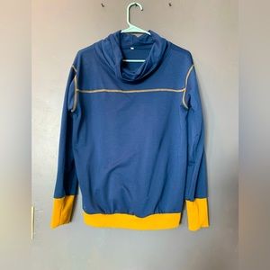 Yellow and blue long sleeve crewneck